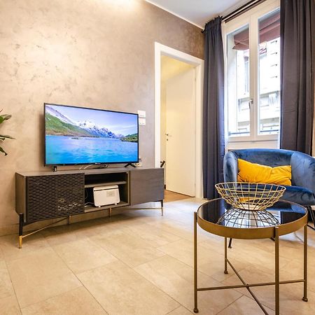 Goito Luxury Apartment, In The Historical Center Болонья Экстерьер фото