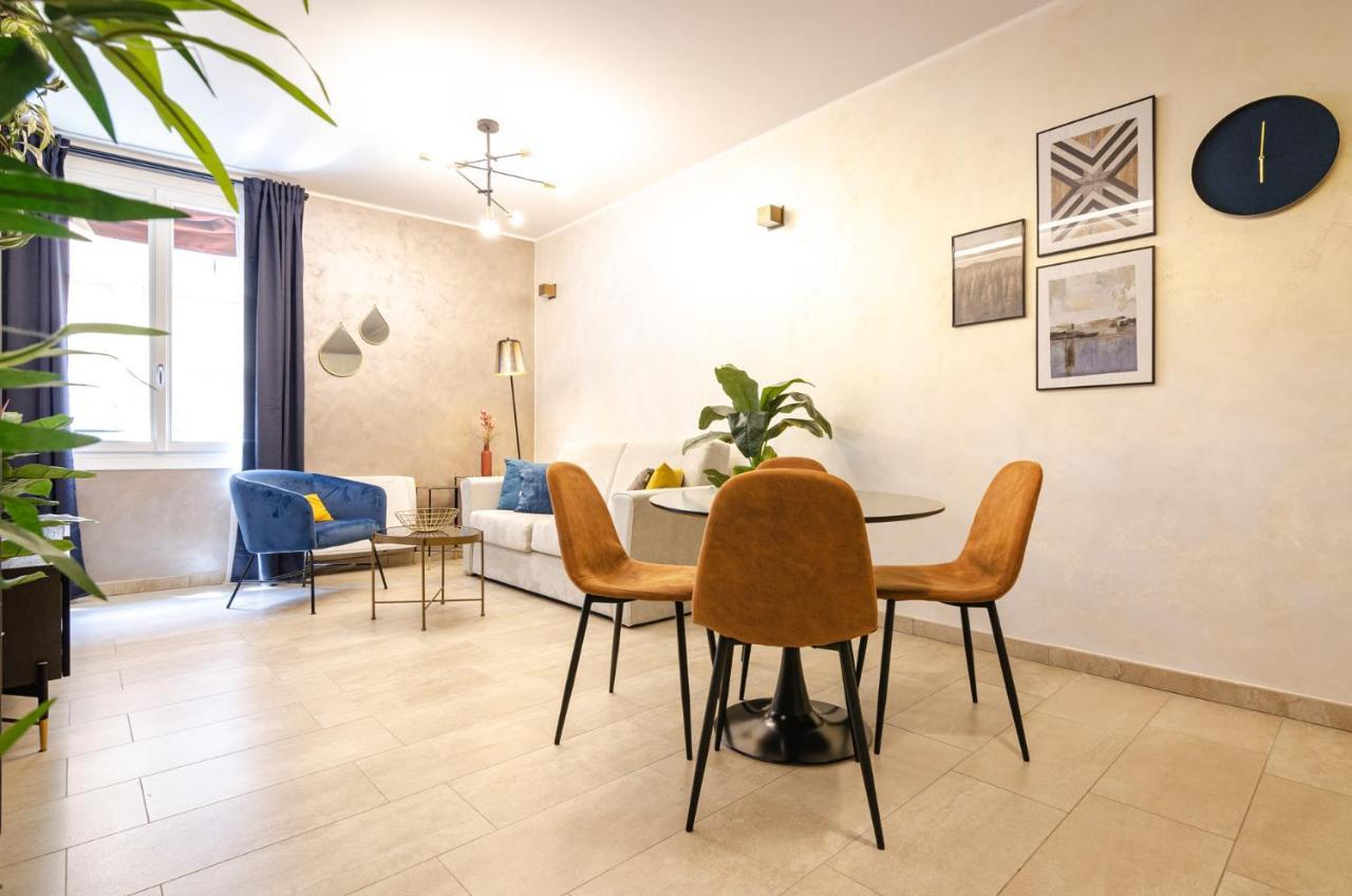 Goito Luxury Apartment, In The Historical Center Болонья Экстерьер фото