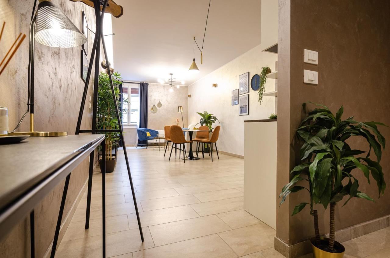 Goito Luxury Apartment, In The Historical Center Болонья Экстерьер фото