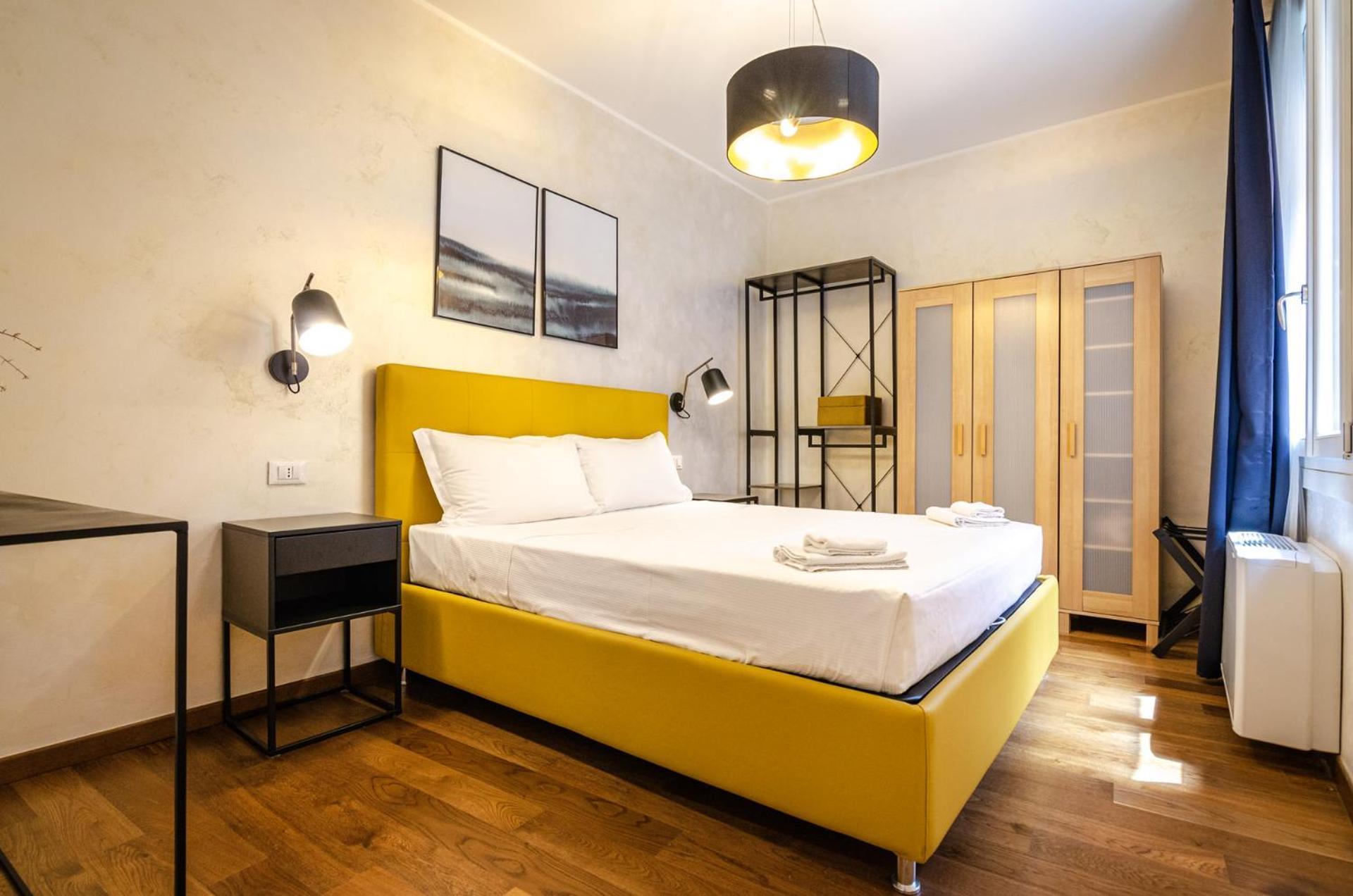 Goito Luxury Apartment, In The Historical Center Болонья Экстерьер фото