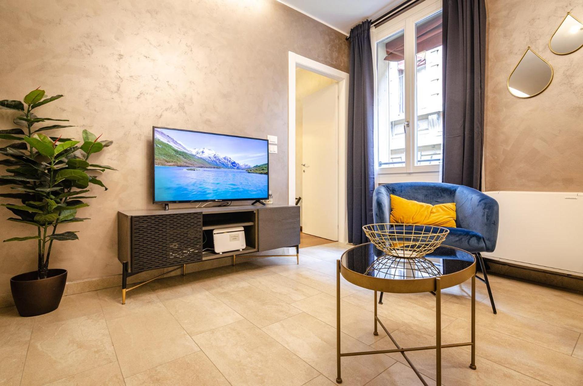 Goito Luxury Apartment, In The Historical Center Болонья Экстерьер фото